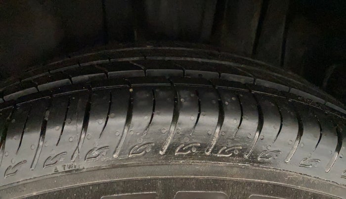 2018 Maruti S Cross ZETA 1.3, Diesel, Manual, 52,123 km, Left Rear Tyre Tread