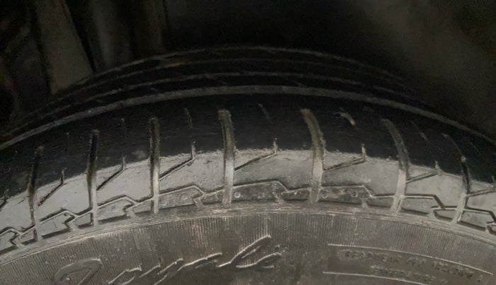 2018 Maruti S Cross ZETA 1.3, Diesel, Manual, 52,123 km, Right Rear Tyre Tread