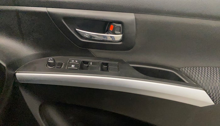 2018 Maruti S Cross ZETA 1.3, Diesel, Manual, 52,123 km, Driver Side Door Panels Control