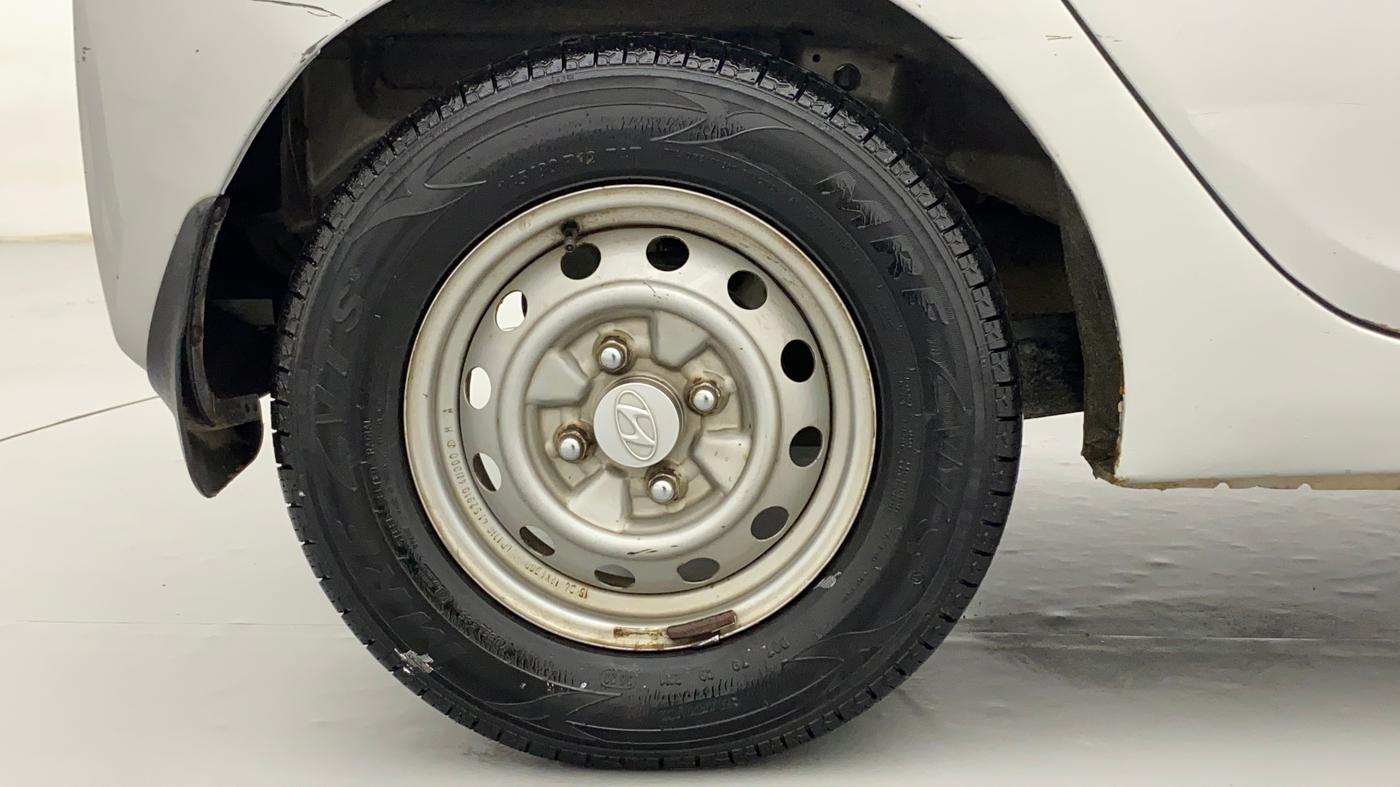 2015 Hyundai Eon D-LITE+, Petrol, Manual, 27,145 km, Right Rear Wheel