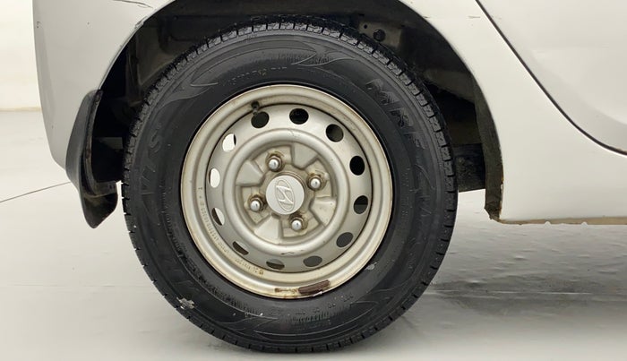 2015 Hyundai Eon D-LITE+, Petrol, Manual, 27,145 km, Right Rear Wheel