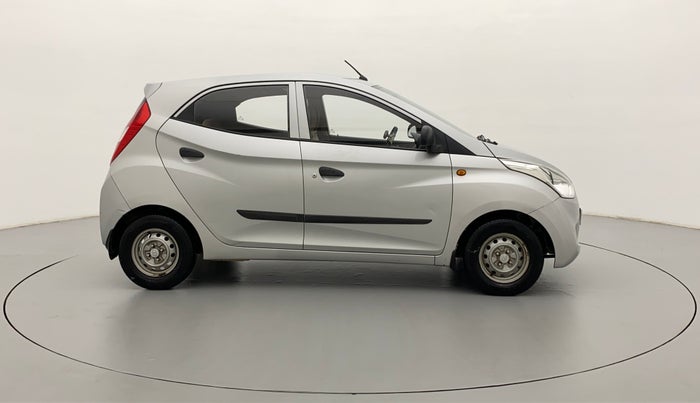 2015 Hyundai Eon D-LITE+, Petrol, Manual, 27,145 km, Right Side View