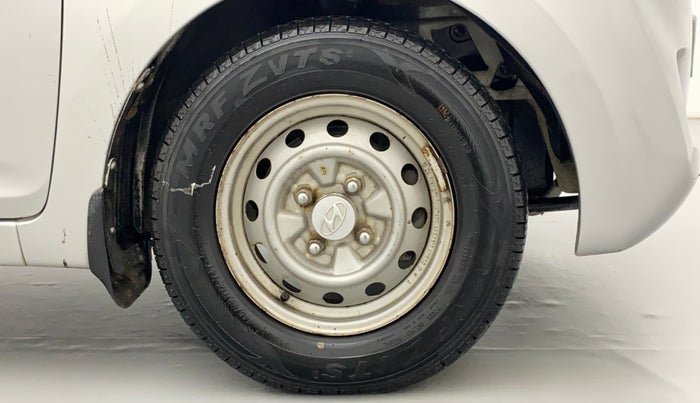 2015 Hyundai Eon D-LITE+, Petrol, Manual, 27,145 km, Right Front Wheel