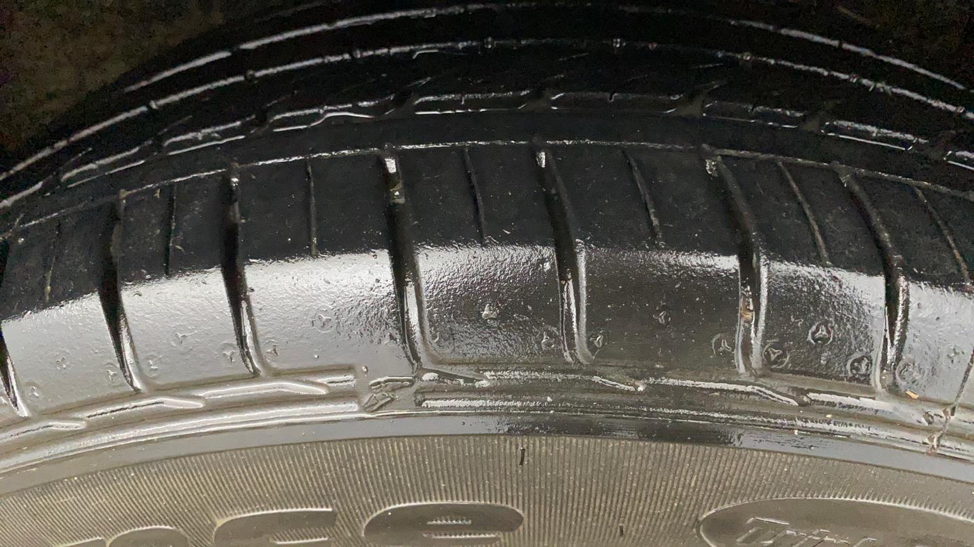 2015 Hyundai Creta SX PLUS 1.6 PETROL, Petrol, Manual, 72,214 km, Right Front Tyre Tread