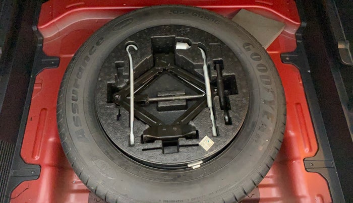 2015 Hyundai Creta SX PLUS 1.6 PETROL, Petrol, Manual, 72,115 km, Spare Tyre