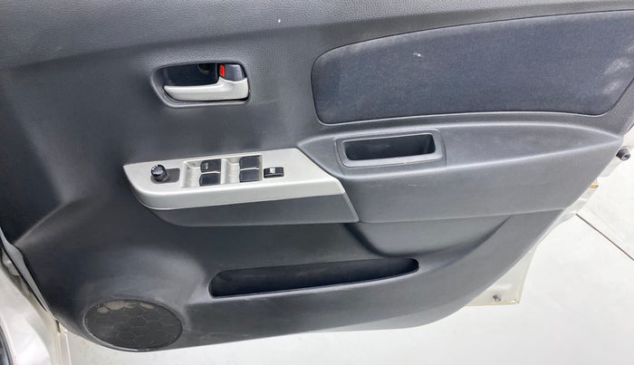 2012 Maruti Wagon R 1.0 VXI, Petrol, Manual, 46,514 km, Driver Side Door Panels Control