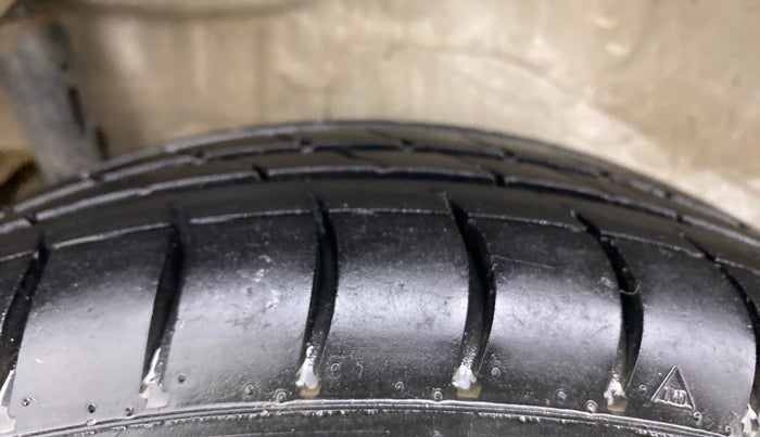 2012 Maruti Wagon R 1.0 VXI, Petrol, Manual, 46,514 km, Right Rear Tyre Tread