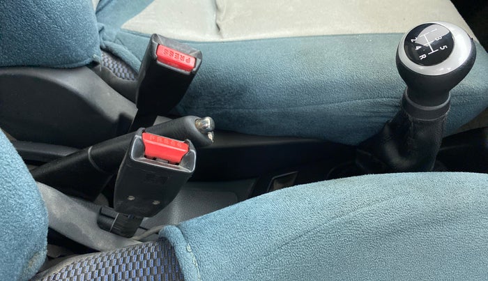 2012 Maruti Wagon R 1.0 VXI, Petrol, Manual, 46,514 km, Gear Lever