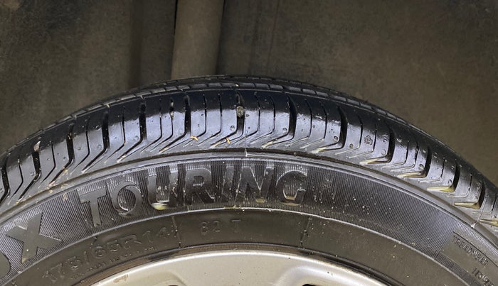 2020 Ford Figo Aspire TITANIUM 1.5 PETROL AT, Petrol, Automatic, 36,667 km, Right Rear Tyre Tread