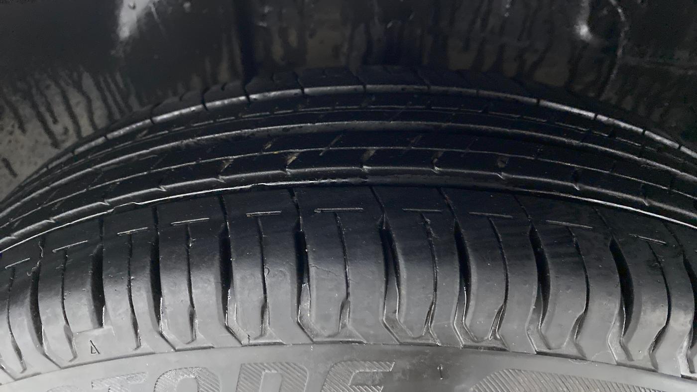 2020 Tata ALTROZ XM 1.2, Petrol, Manual, 15,451 km, Right Rear Tyre Tread