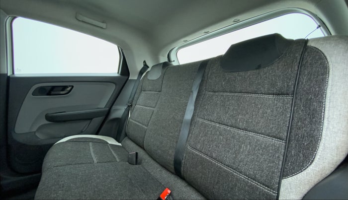 2020 Tata ALTROZ XM 1.2, Petrol, Manual, 15,451 km, Right Side Rear Door Cabin