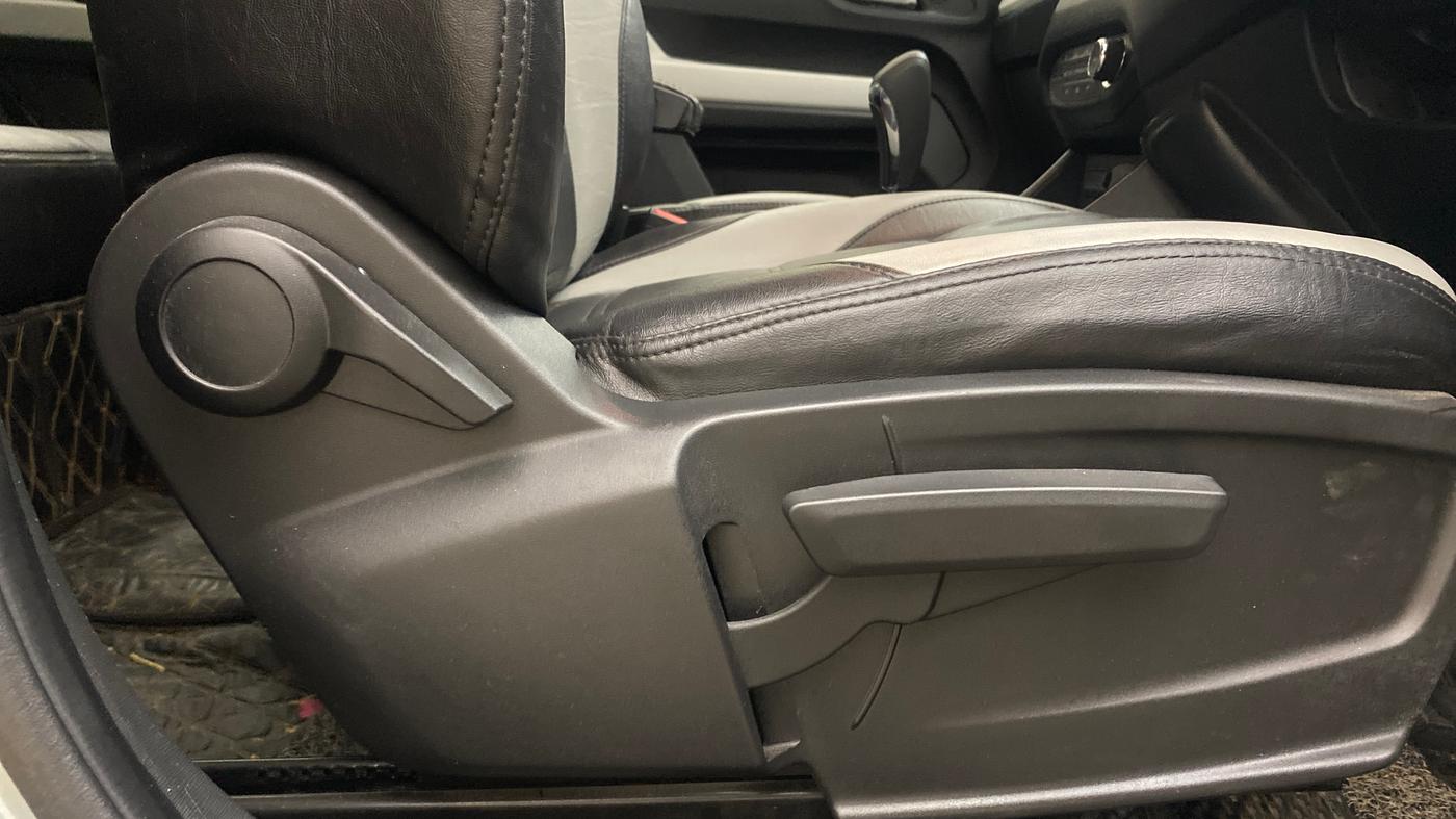 2022 Tata PUNCH CREATIVE  AMT, Petrol, Automatic, 56,088 km, Driver Side Adjustment Panel