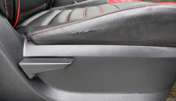 2016 Mahindra Kuv100 K4+ 6 STR, Petrol, Manual, 24,638 km, Driver Side Adjustment Panel
