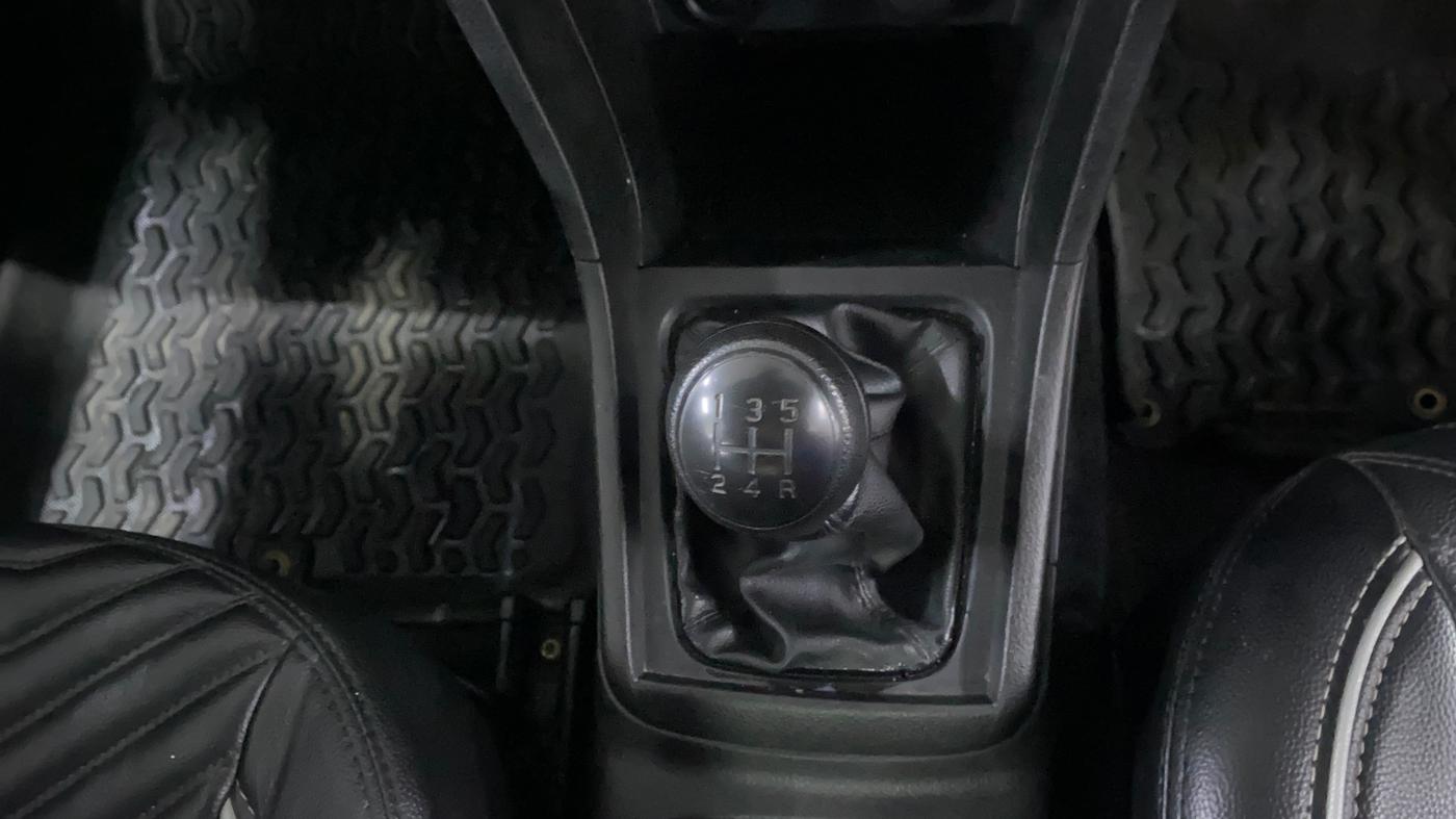 2020 Maruti Vitara Brezza LXI, Petrol, Manual, 71,312 km, Gear Lever