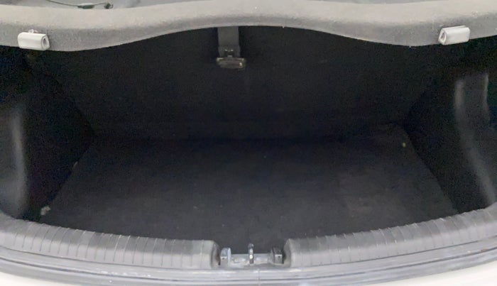 2014 Hyundai Grand i10 ASTA 1.2 KAPPA VTVT, Petrol, Manual, 65,597 km, Boot Inside