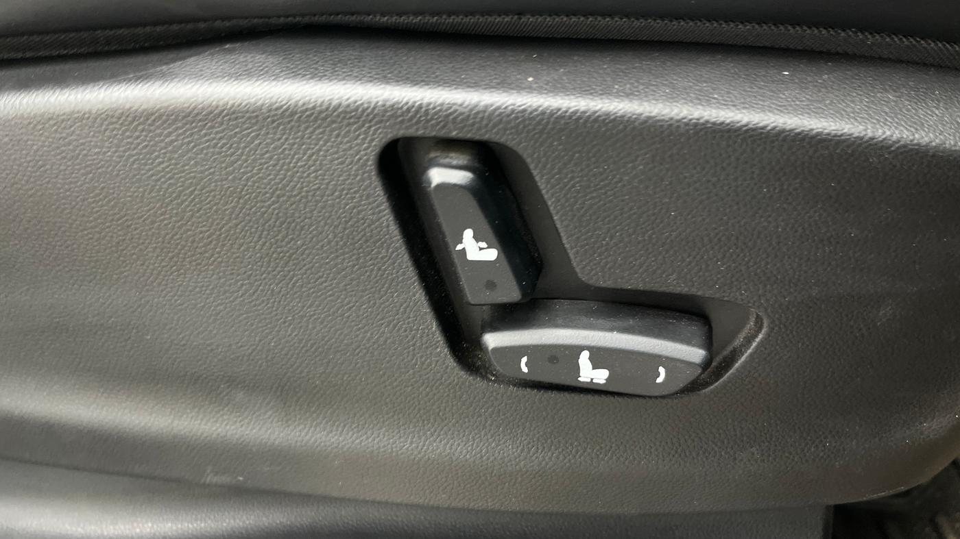 2021 MG HECTOR SHARP 2.0 DIESEL, Diesel, Manual, 84,678 km, Driver Side Adjustment Panel
