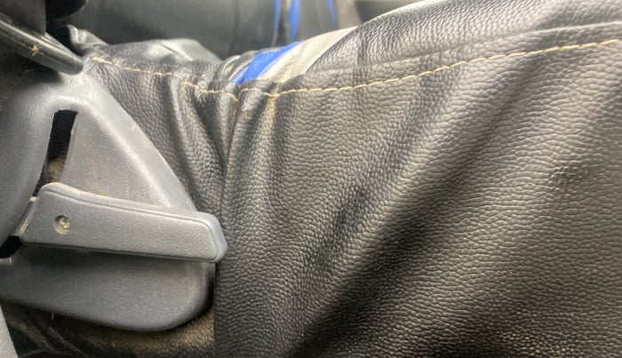 2017 Maruti Alto 800 LXI, Petrol, Manual, 44,795 km, Driver Side Adjustment Panel