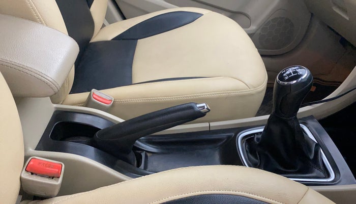 2017 Maruti Ciaz ZETA 1.4  MT PETROL, Petrol, Manual, 54,925 km, Gear Lever