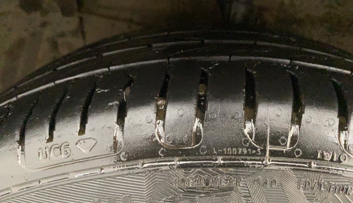 2017 Maruti Ciaz ZETA 1.4  MT PETROL, Petrol, Manual, 54,925 km, Left Front Tyre Tread