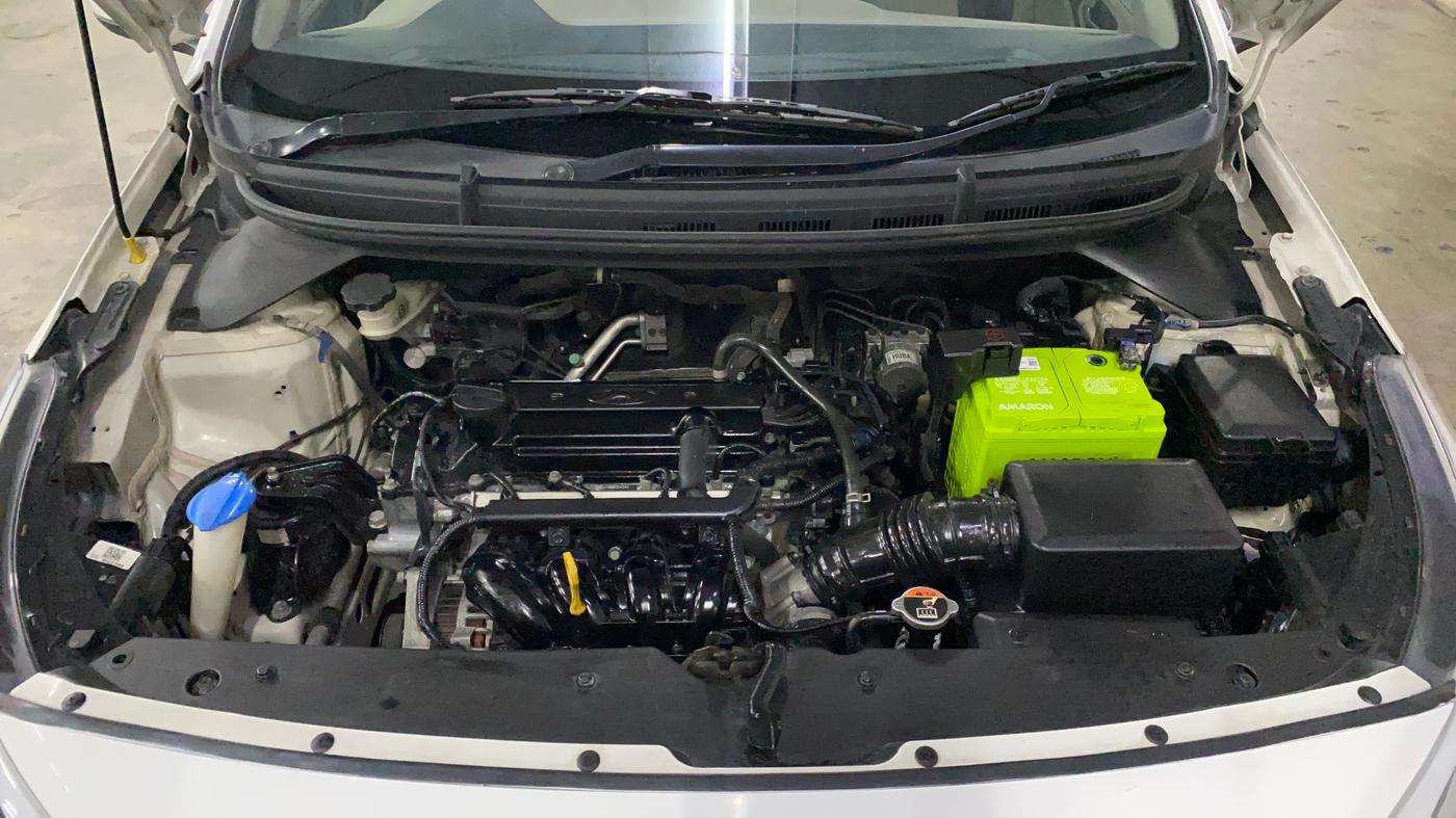 2016 Hyundai Elite i20 ASTA 1.2 (O), Petrol, Manual, 69,422 km, Engine View