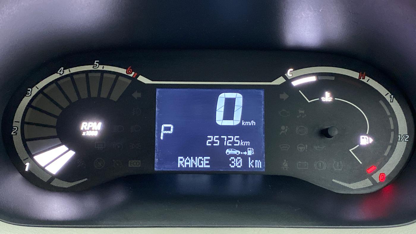 2021 Nissan MAGNITE XL TURBO CVT, Petrol, Automatic, 26,496 km, Odometer Image