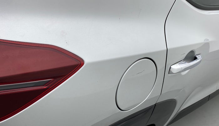 2021 Nissan MAGNITE XL TURBO CVT, Petrol, Automatic, 26,496 km, Right quarter panel - Minor scratches
