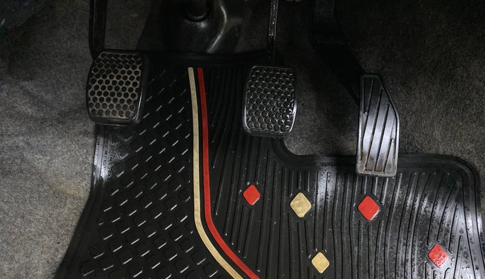 2019 Maruti Alto LXI, Petrol, Manual, 11,577 km, Pedals