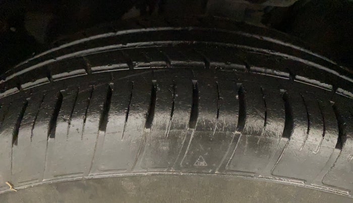 2021 Tata Harrier XT PLUS 2.0L KRYOTEC, Diesel, Manual, 51,752 km, Left Front Tyre Tread