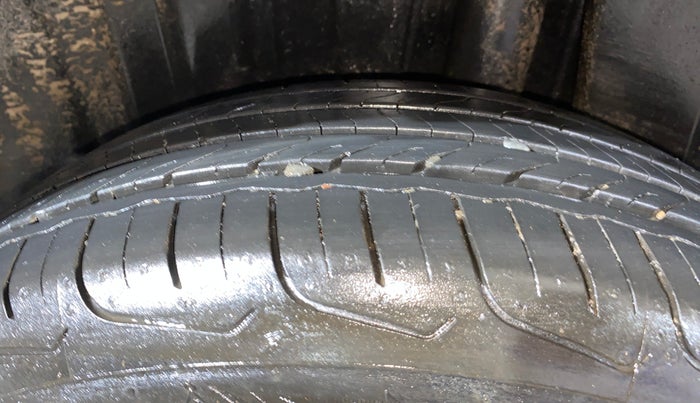 2024 Maruti FRONX ZETA 1.0 TURBO MT, Petrol, Manual, 12,855 km, Left Rear Tyre Tread