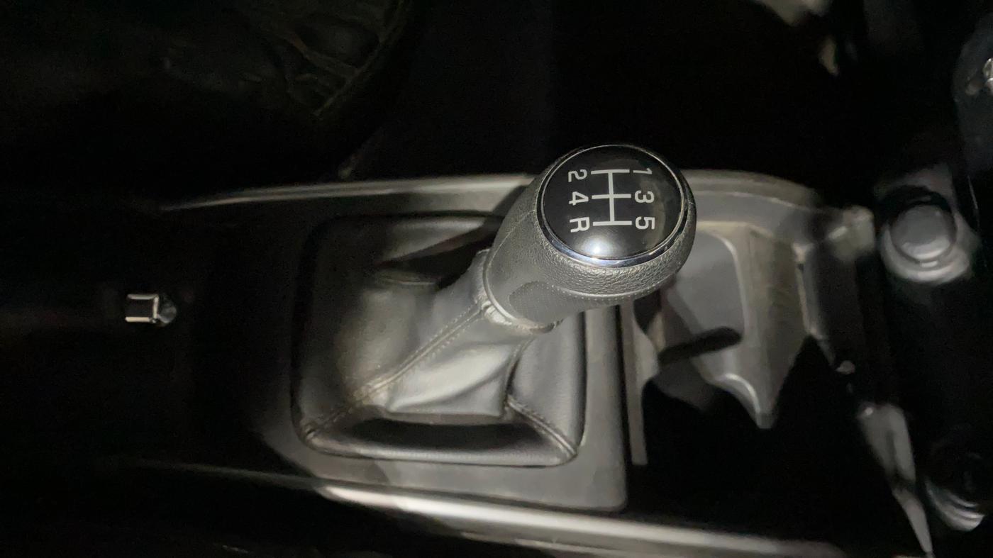2024 Maruti FRONX ZETA 1.0 TURBO MT, Petrol, Manual, 13,368 km, Gear Lever