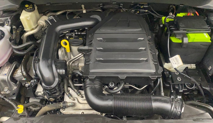 2022 Skoda KUSHAQ AMBITION 1.0L TSI MT, Petrol, Manual, 31,715 km, Engine View