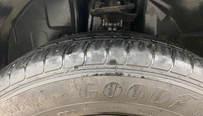 2020 Renault Kwid CLIMBER 1.0 (O), Petrol, Manual, 52,124 km, Left Front Tyre Tread