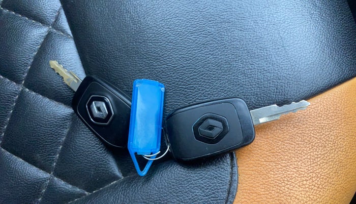 2020 Renault Kwid CLIMBER 1.0 (O), Petrol, Manual, 52,124 km, Key Close Up