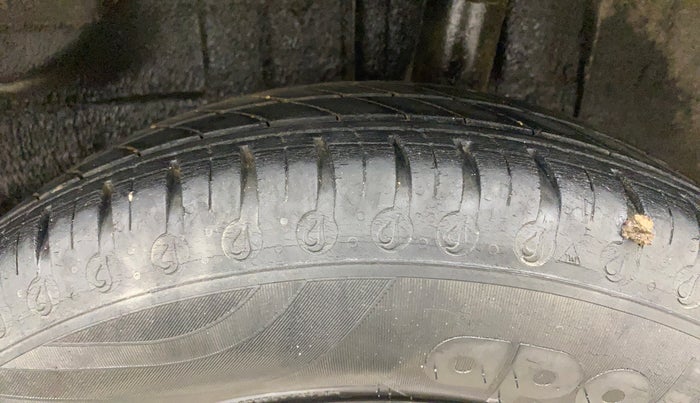 2020 Renault Kwid CLIMBER 1.0 (O), Petrol, Manual, 52,124 km, Left Rear Tyre Tread