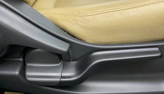 2019 Honda Amaze 1.5L I-DTEC V, Diesel, Manual, 91,661 km, Driver Side Adjustment Panel