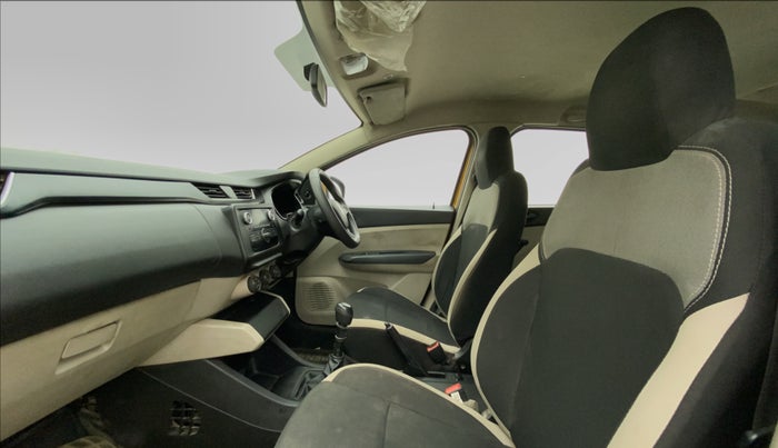 2021 Renault TRIBER RXL MT, Petrol, Manual, 37,334 km, Right Side Front Door Cabin