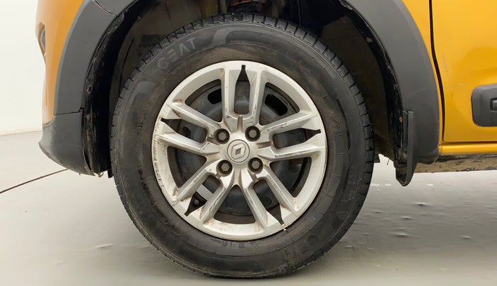 2021 Renault TRIBER RXL MT, Petrol, Manual, 37,334 km, Left Front Wheel