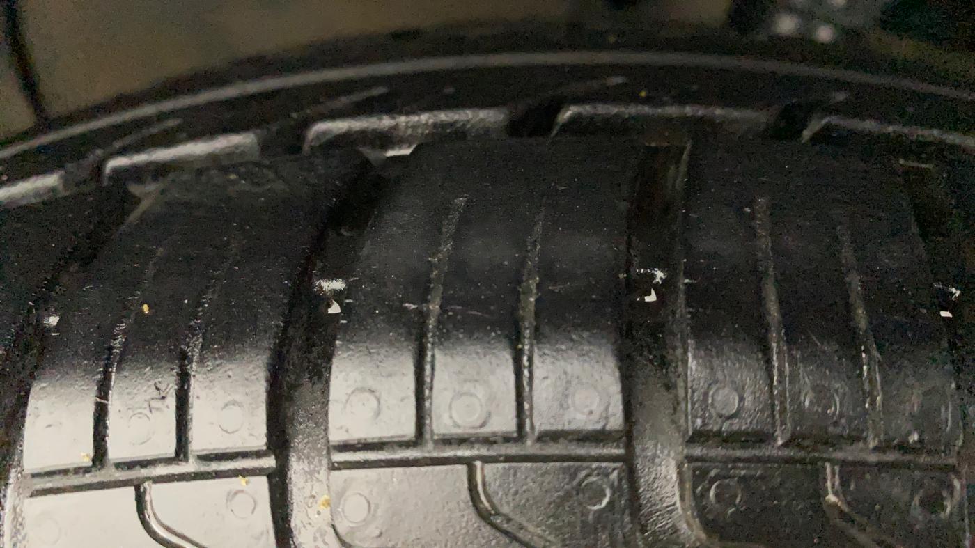 2010 Maruti Ritz VDI, Diesel, Manual, 96,425 km, Left Front Tyre Tread