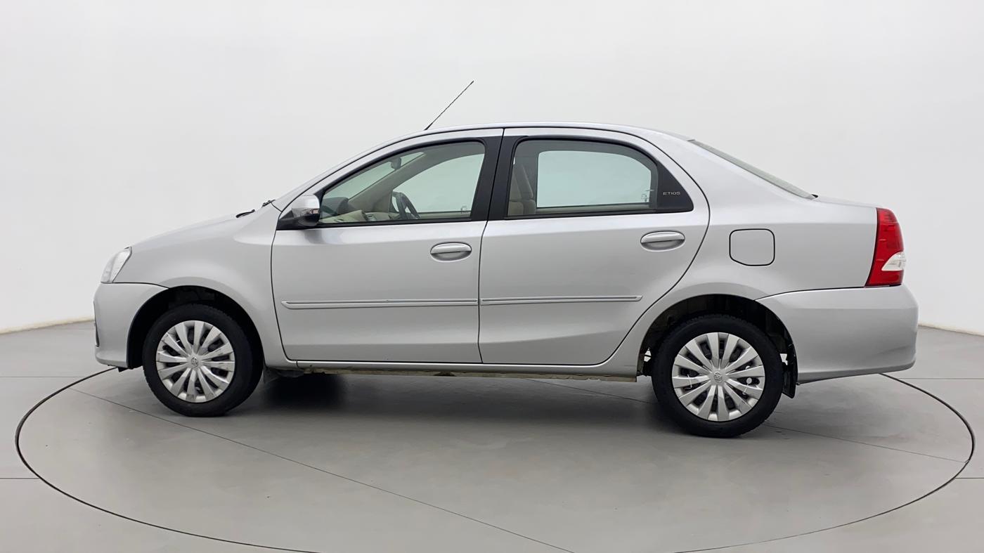 2017 Toyota Etios V PLATINUM, Petrol, Manual, 15,773 km, Left Side