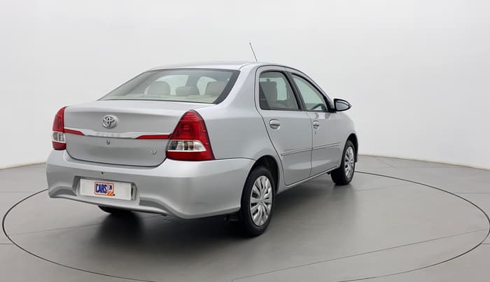 2017 Toyota Etios V PLATINUM, Petrol, Manual, 15,773 km, Right Back Diagonal