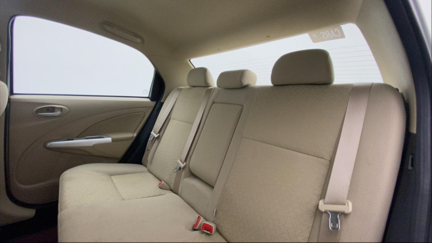 2017 Toyota Etios V PLATINUM, Petrol, Manual, 15,773 km, Right Side Rear Door Cabin