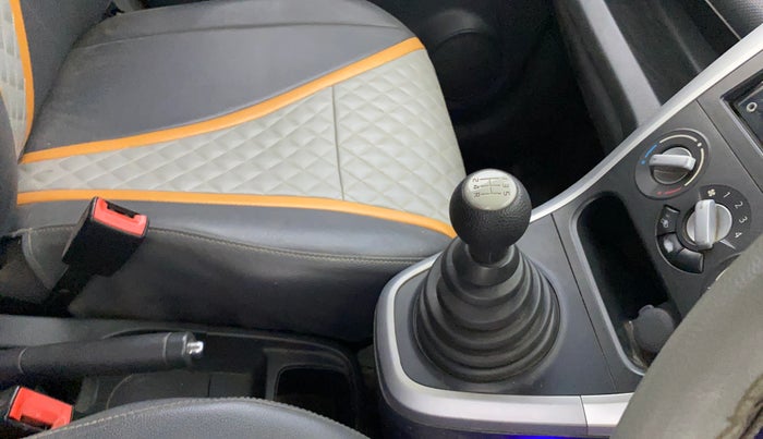 2014 Maruti Ritz VXI, CNG, Manual, 69,882 km, Gear Lever