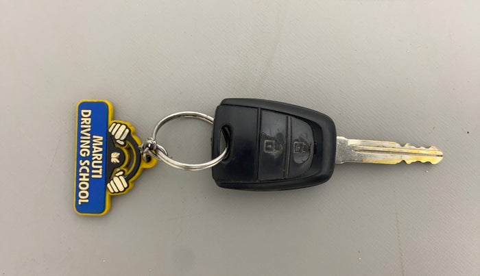 2018 Hyundai NEW SANTRO SPORTZ MT, Petrol, Manual, 39,549 km, Key Close Up