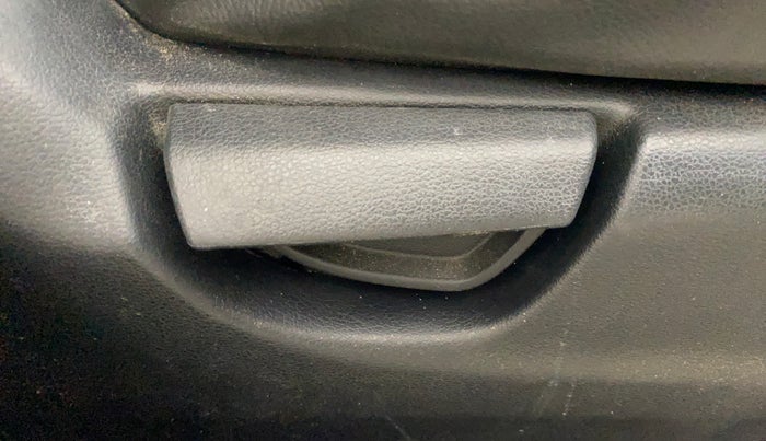 2018 Hyundai NEW SANTRO SPORTZ MT, Petrol, Manual, 39,549 km, Driver Side Adjustment Panel