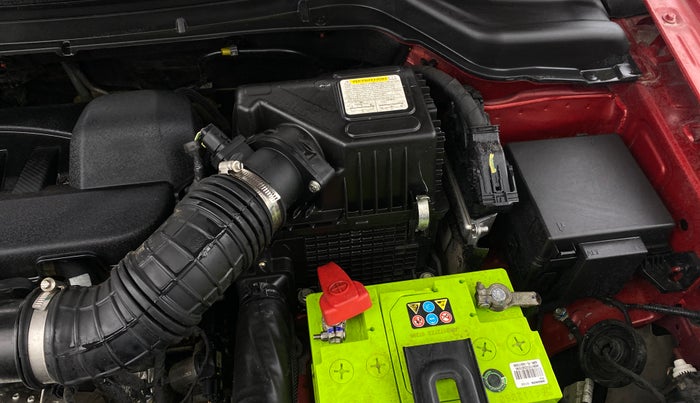 2022 Mahindra XUV300 W6 1.5 Diesel, Diesel, Manual, 50,637 km, Engine View - Left