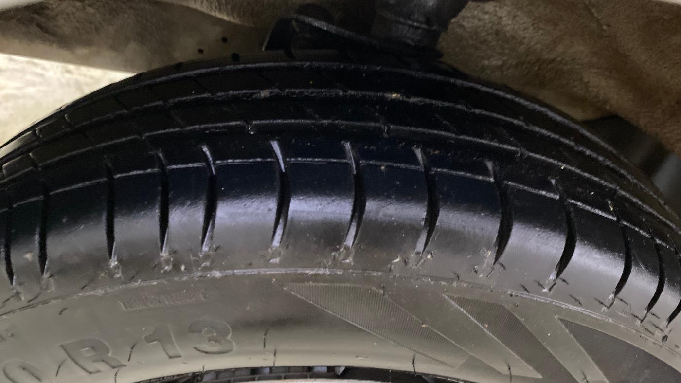 2023 Maruti Eeco 5 STR AC CNG, CNG, Manual, 49,215 km, Left Front Tyre Tread