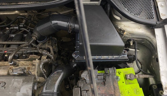 2015 Volkswagen Polo COMFORTLINE 1.2L, Petrol, Manual, 75,779 km, Engine View - Left