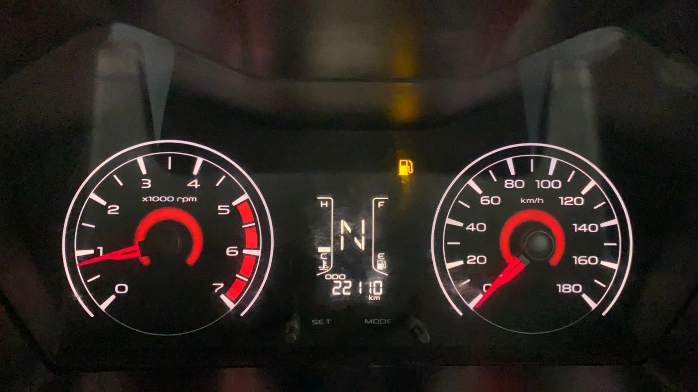 2017 Mahindra Kuv100 K4 6 STR, Petrol, Manual, 22,110 km, Odometer Image