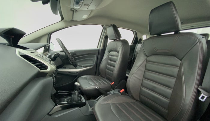 2017 Ford Ecosport 1.5 TDCI TITANIUM PLUS, Diesel, Manual, 47,085 km, Right Side Front Door Cabin