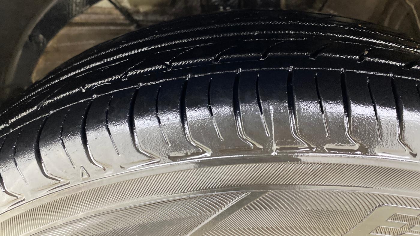 2019 Maruti Swift VXI AMT, Petrol, Automatic, 91,974 km, Left Front Tyre Tread
